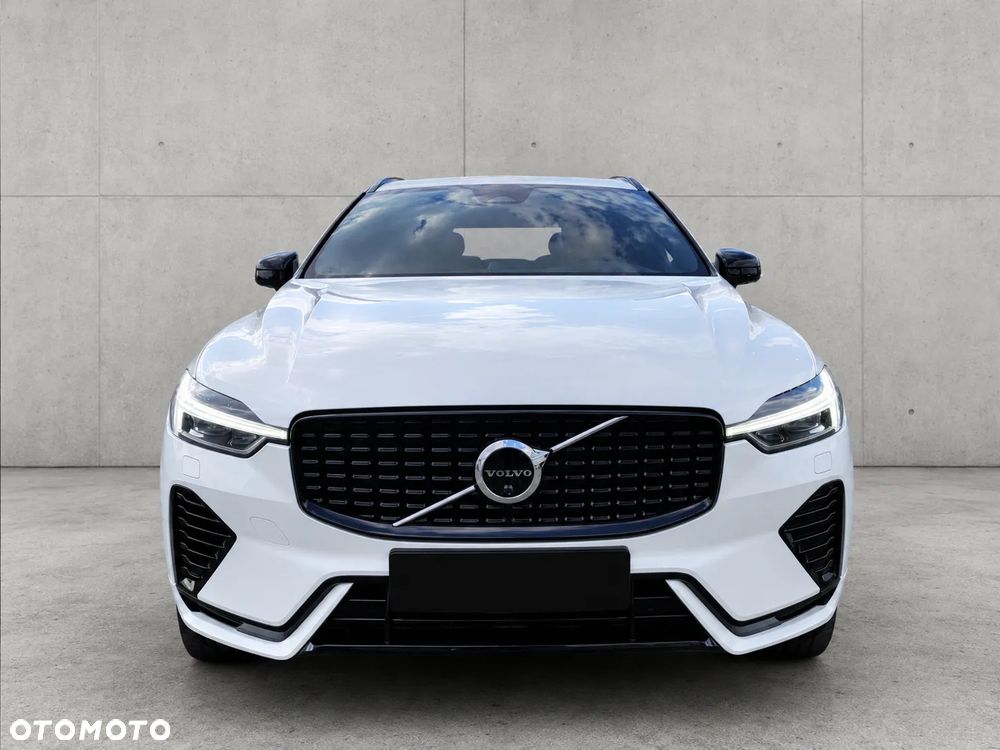 Volvo XC 60 T6 AWD Recharge Ultimate Black Edition - 4