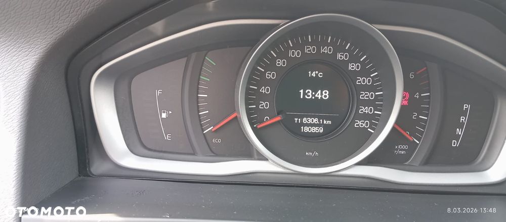 Volvo V60 D3 Drive-E Kinetic - 6