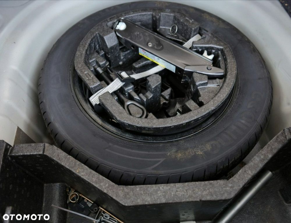 Skoda RAPID 1.0 TSI Style - 10