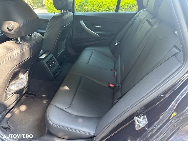 BMW Seria 3 318d Sport Line - 7