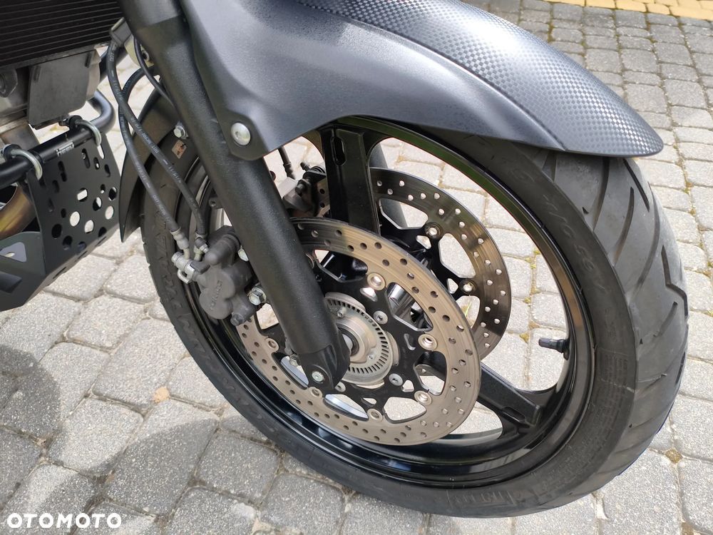 Suzuki V-STROM - 17