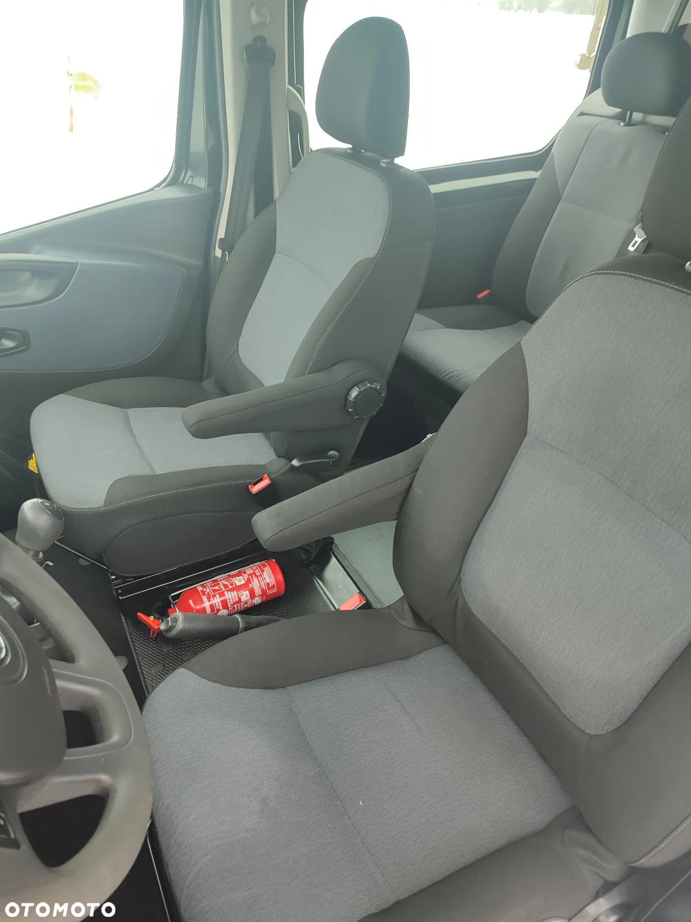 Opel Vivaro - 12