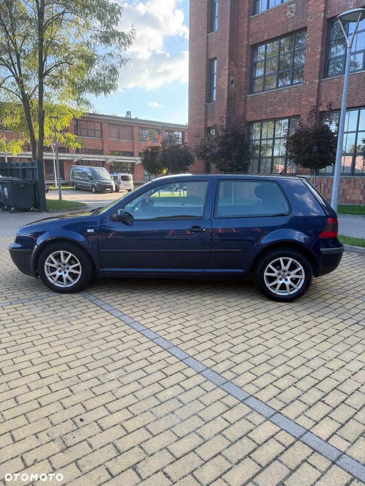 Volkswagen Golf 1.9 TDI Q - 10