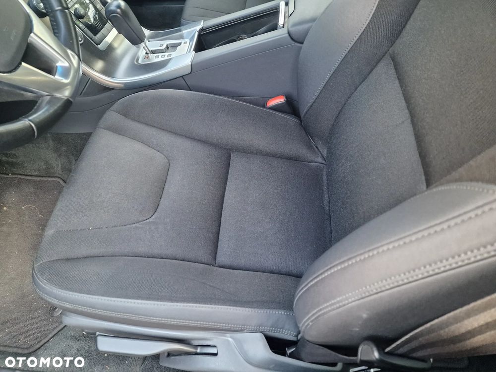 Volvo V60 D5 AWD Momentum - 11