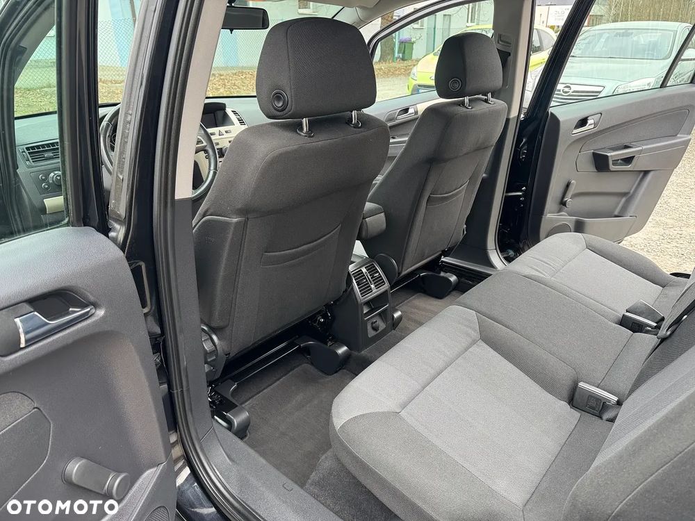 Opel Zafira - 20