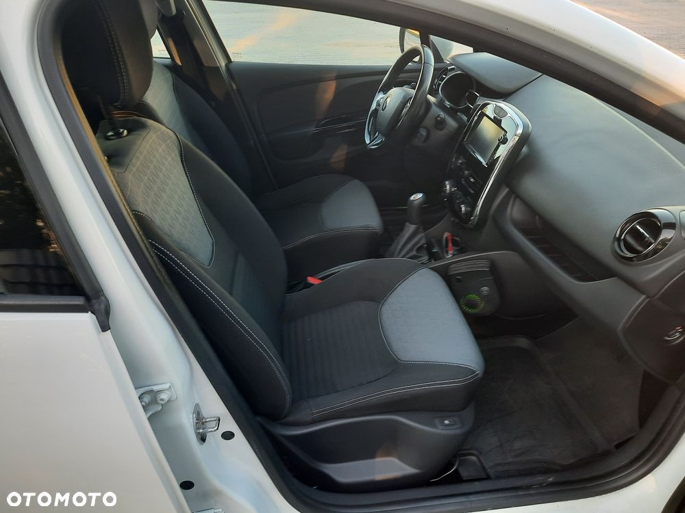 Renault Clio - 8