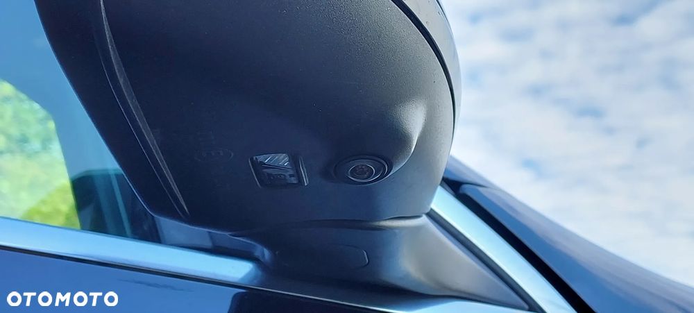 Mercedes-Benz GLC 220 d 4Matic 9G-TRONIC AMG Line - 33