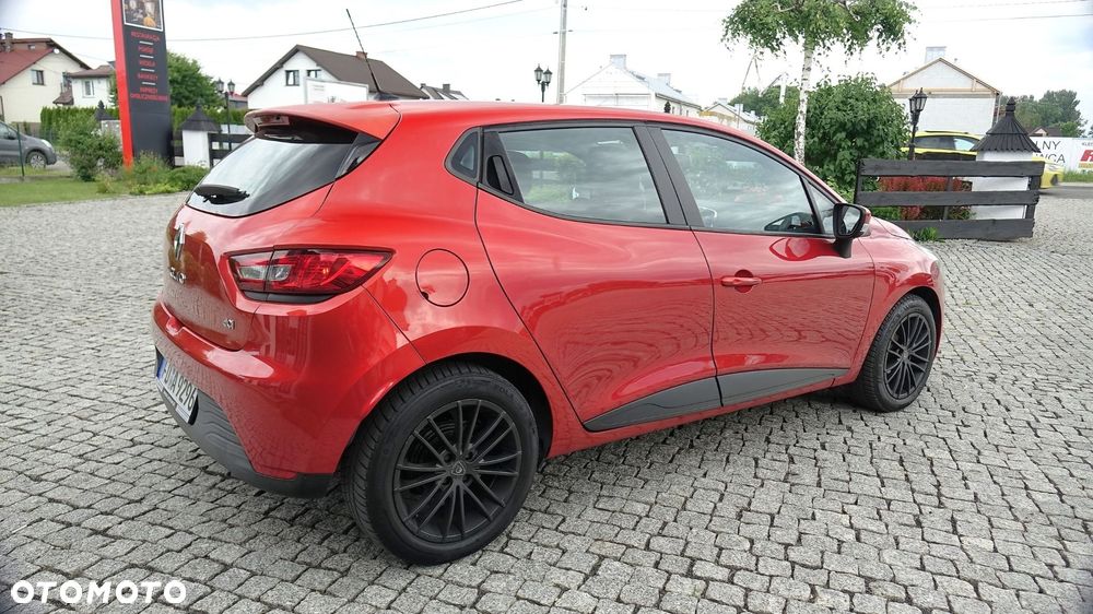 Renault Clio - 14