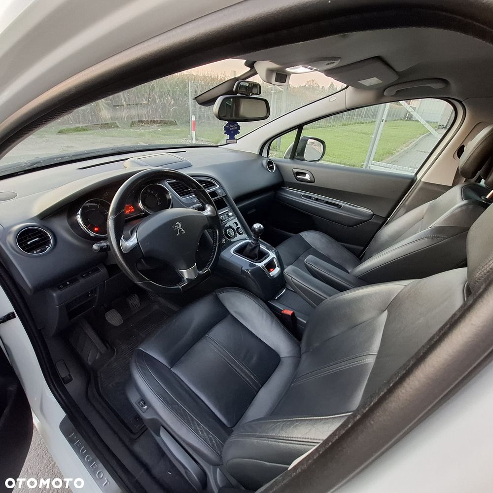 Peugeot 5008 - 11