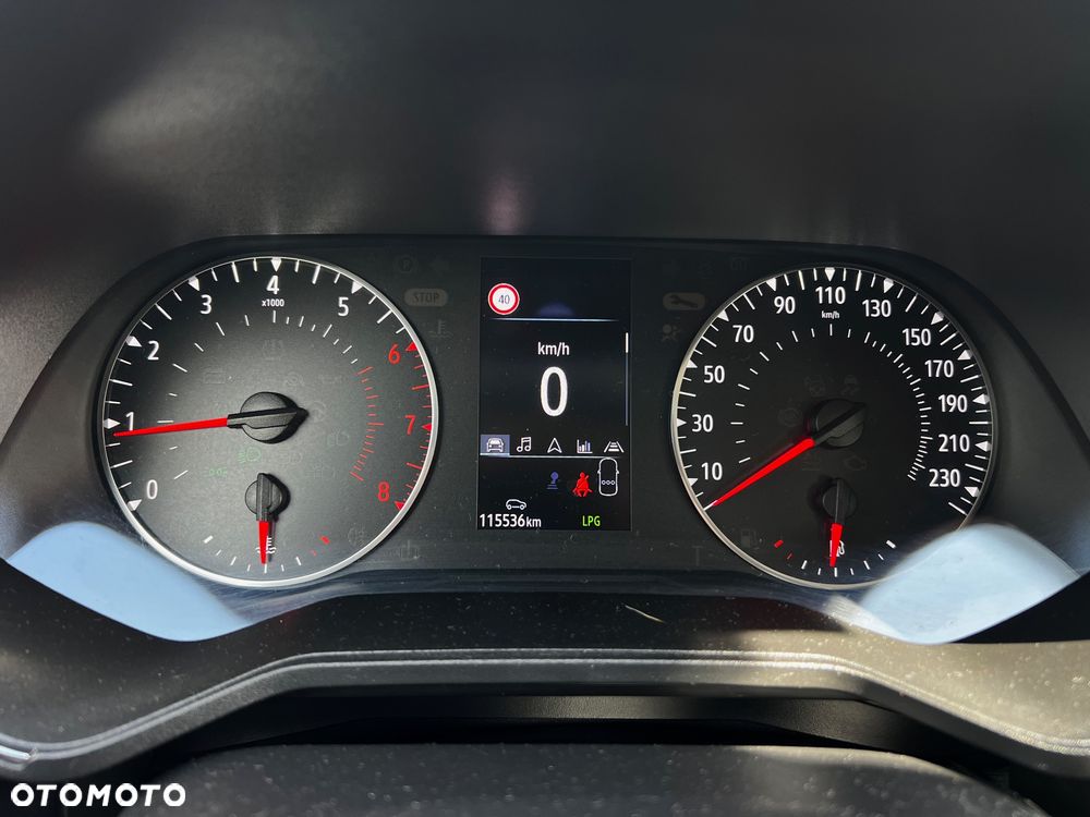 Renault Clio TCe 100 EXPERIENCE - 8