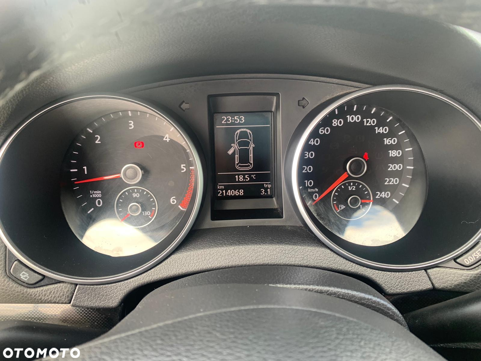 Volkswagen Golf 1.6 TDI DPF BlueMotion Technology Comfortline - 18