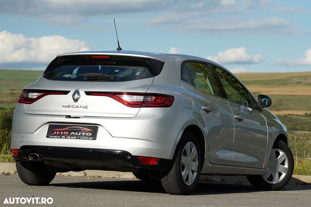 Renault Megane ENERGY TCe 130 LIMITED - 4