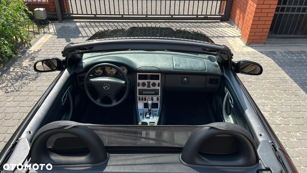 Mercedes-Benz SLK - 24