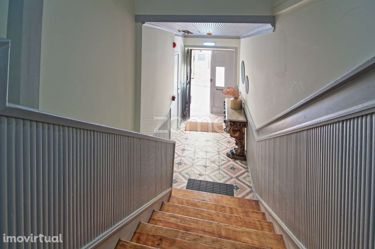 Prédio remodelado em zona património da Unesco de Guimarães - Grande imagem: 3/30