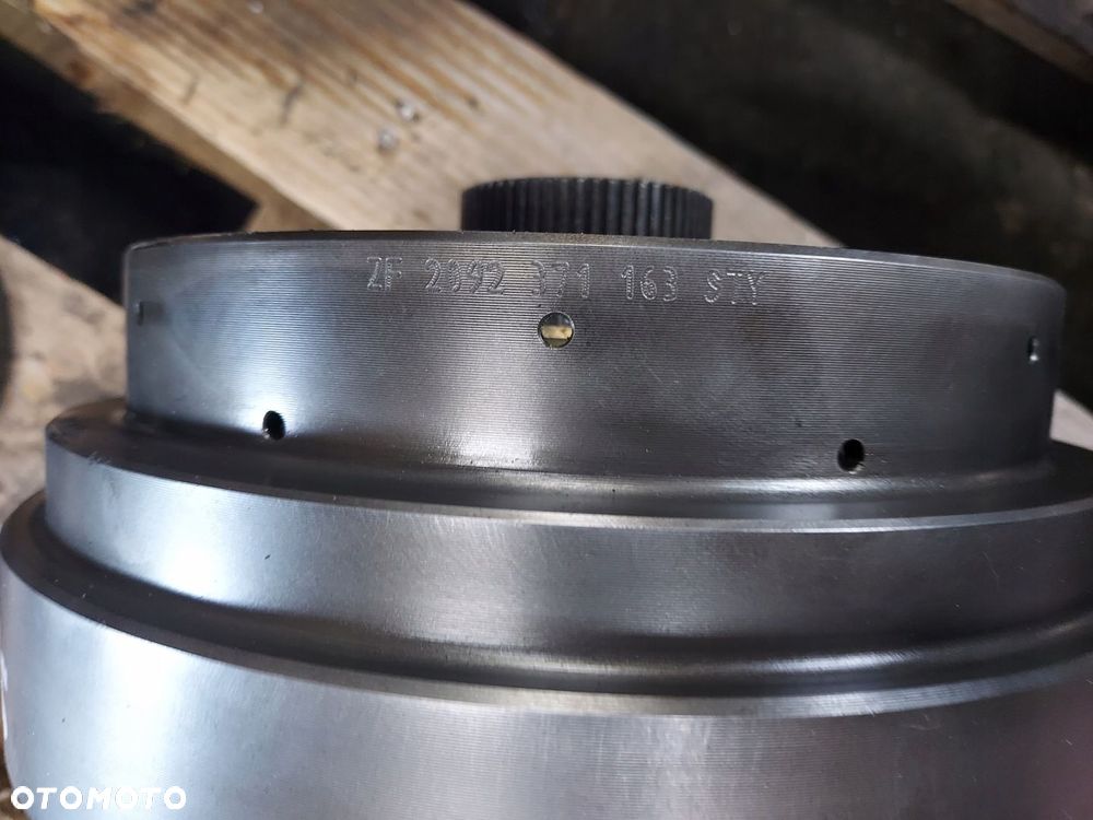 KOSZ SKRZYNI SATELITY AUTOPOWER ZF20923711163 JOHN DEERE 6195R 2017r. - 5