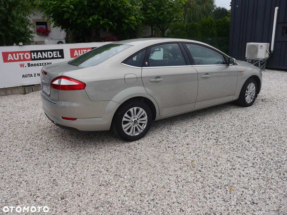 Ford Mondeo 2.0 Ghia Executive - 15