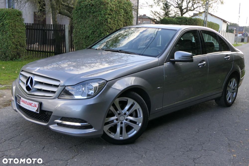 Mercedes-Benz Klasa C 180 CGI BlueEff Avantgarde - 7