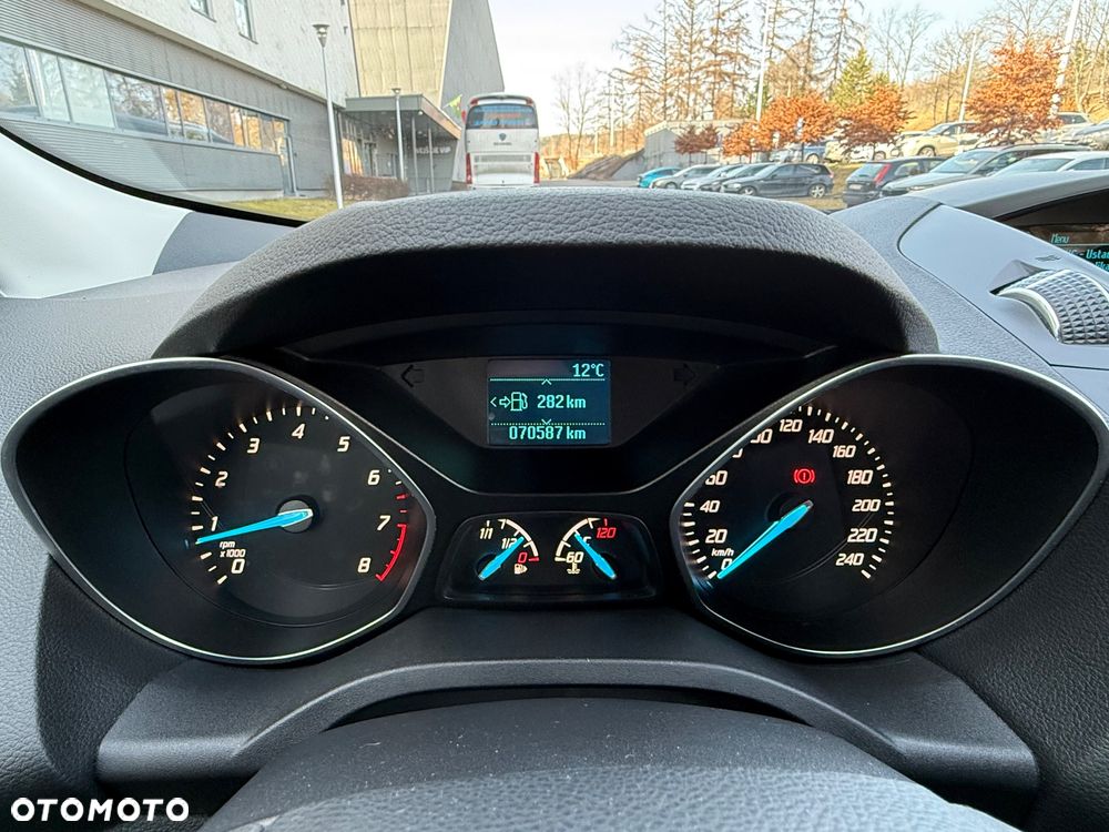 Ford Kuga 1.5 EcoBoost 2x4 Titanium - 20