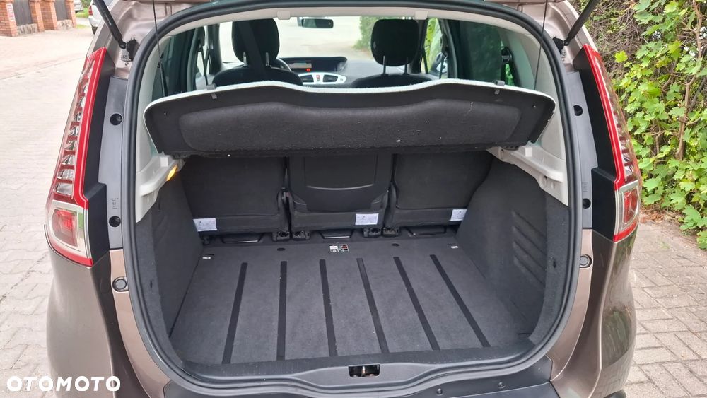 Renault Scenic 1.6 16V 110 Expression - 9