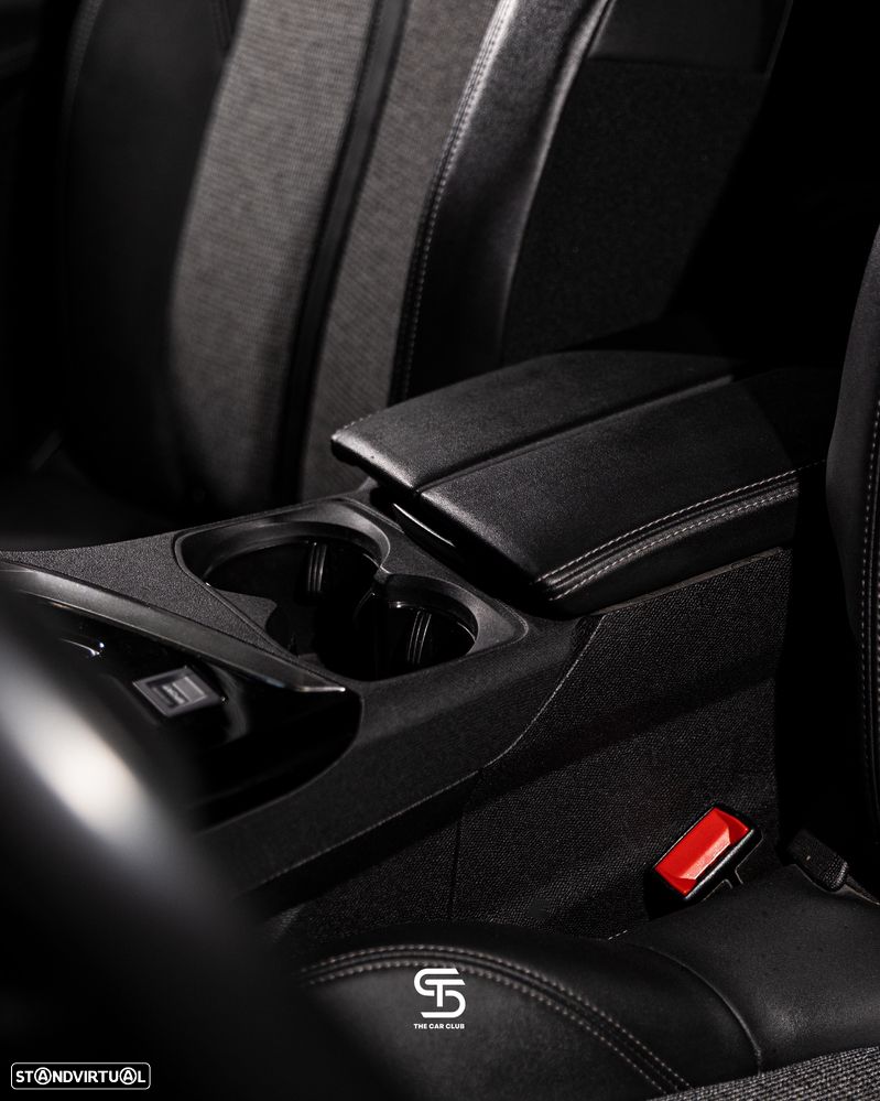 Peugeot 3008 1.2 PureTech Allure Pack EAT8 - 13