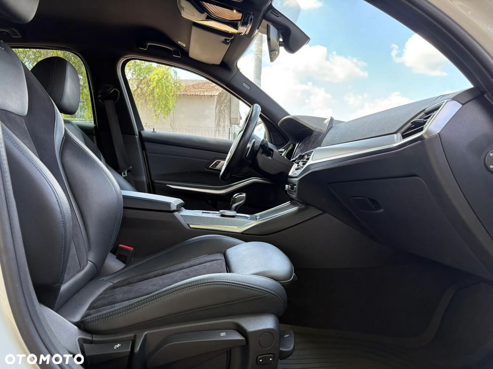BMW Seria 3 320d xDrive mHEV sport - 25