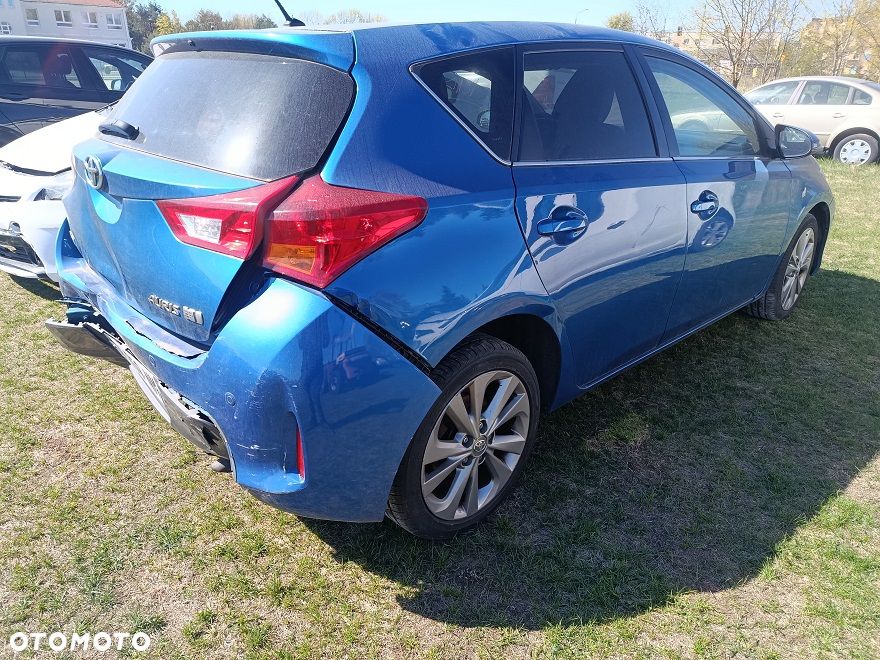 Toyota Auris - 4