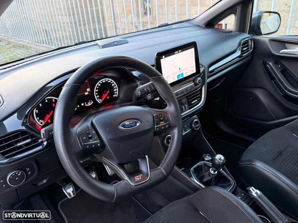 Ford Fiesta 1.5 EcoBoost ST - 10