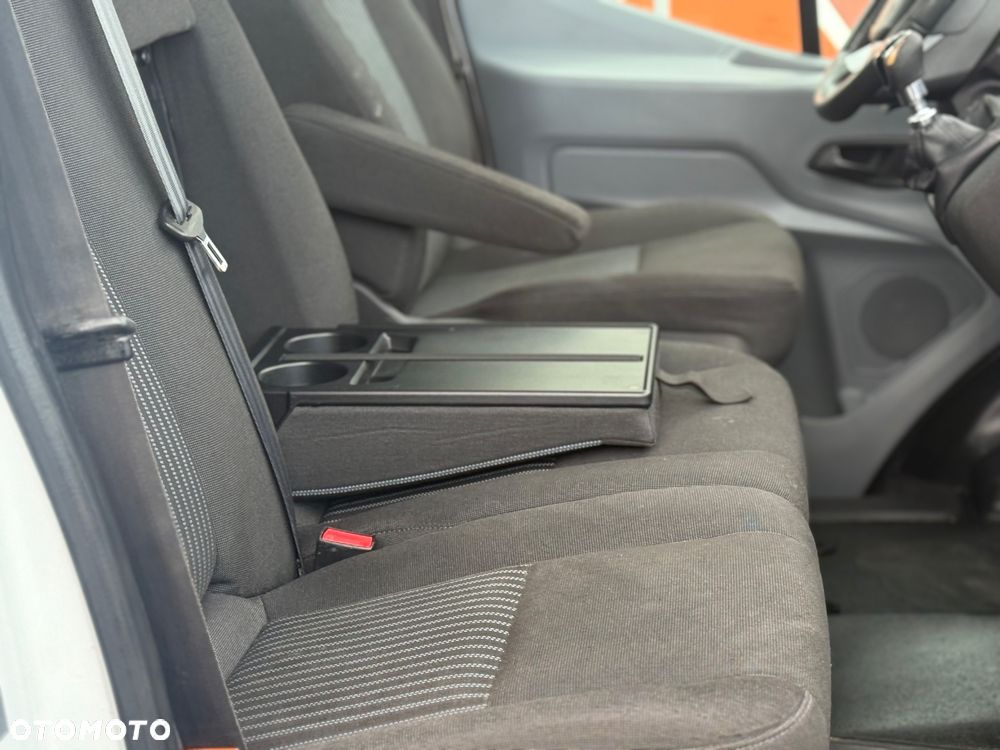 Ford Transit - 13