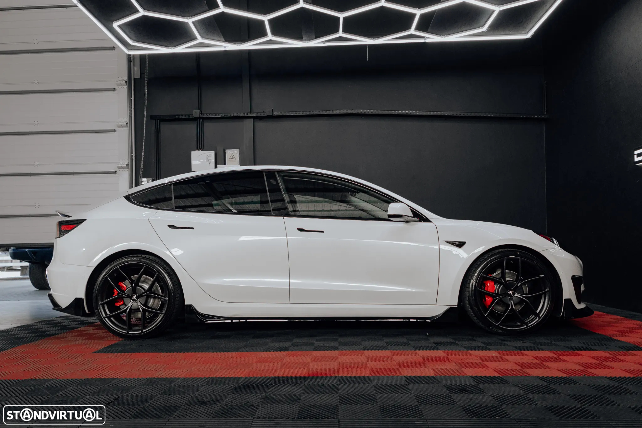 Tesla Model 3 Standard Range Plus RWD - 5