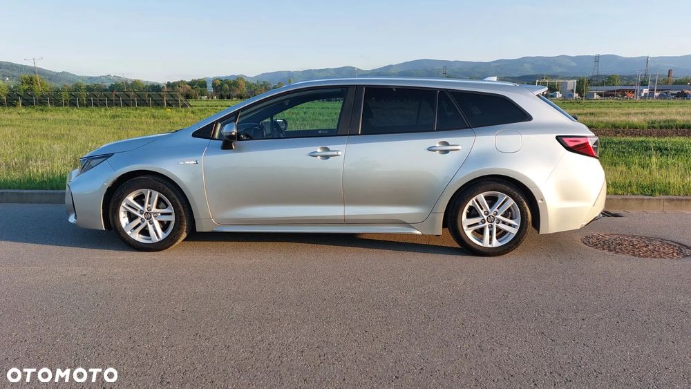 Toyota Corolla 1.8 Hybrid Selection - 12