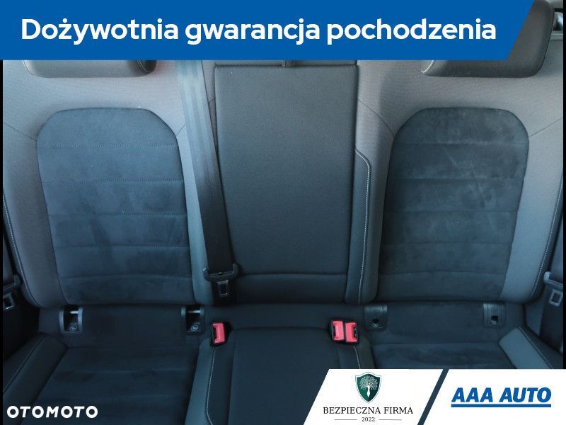 Volkswagen Golf - 11