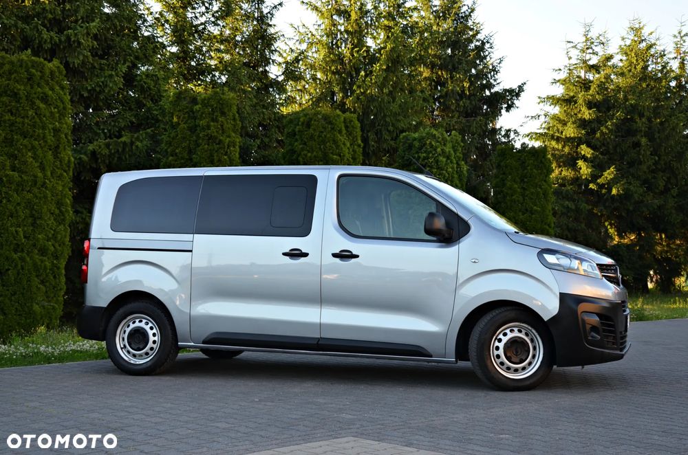 Opel Vivaro Standard Flexcab - 14