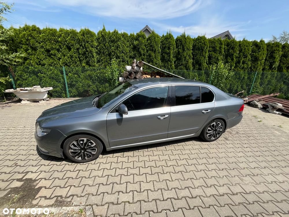 Skoda Superb 1.8 TSI Ambition DSG - 28