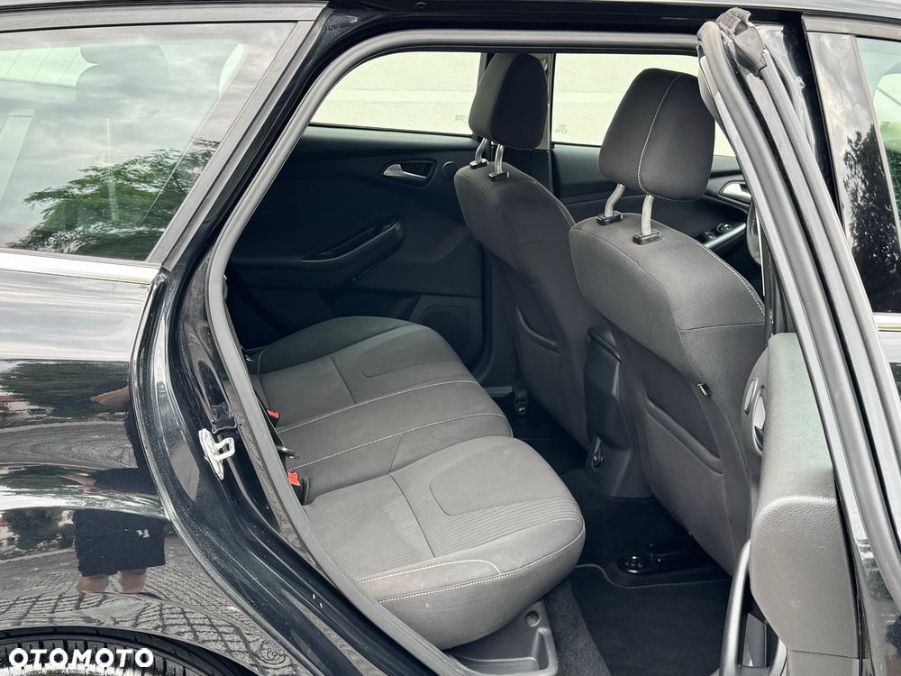 Ford Focus 1.6 EcoBoost Titanium - 36