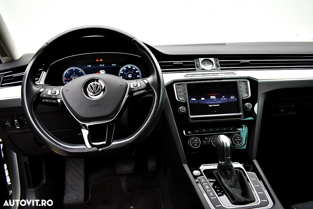 Volkswagen Passat Variant 2.0 BiTDI 4Mot DSG Highline - 13