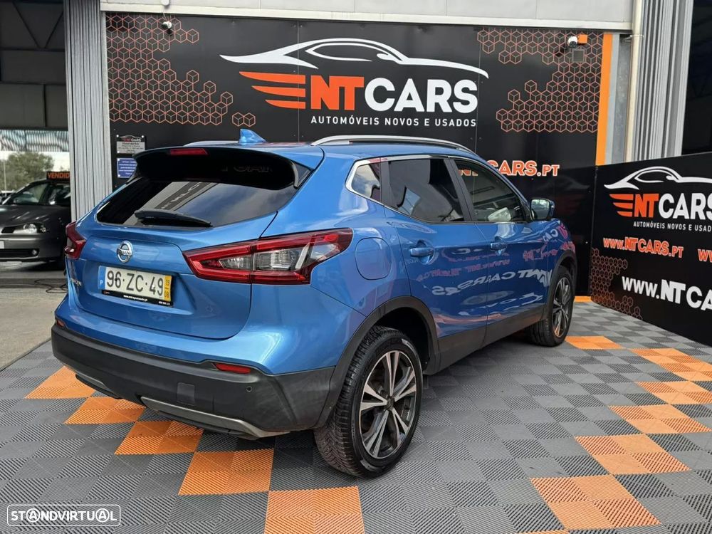 Nissan Qashqai 1.5 dCi N-Connecta J18 - 2