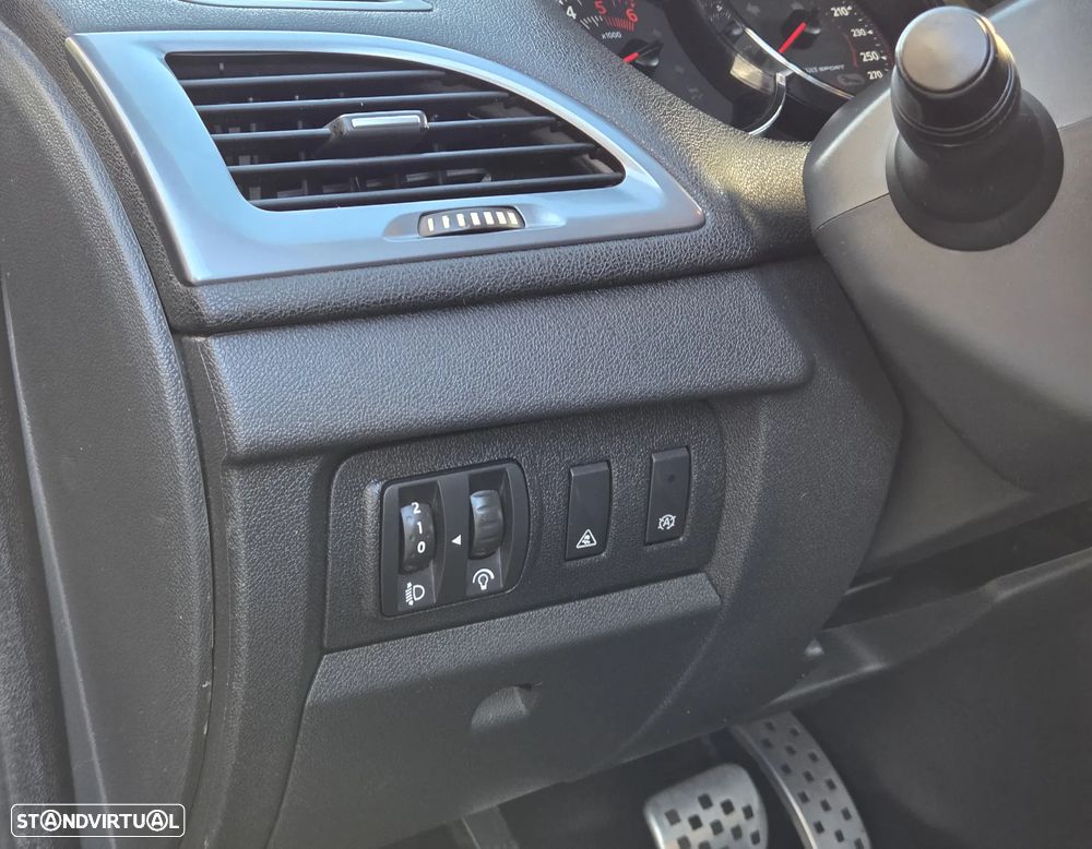 Renault Mégane Sport Tourer 1.5 dCi GT Line SS - 17