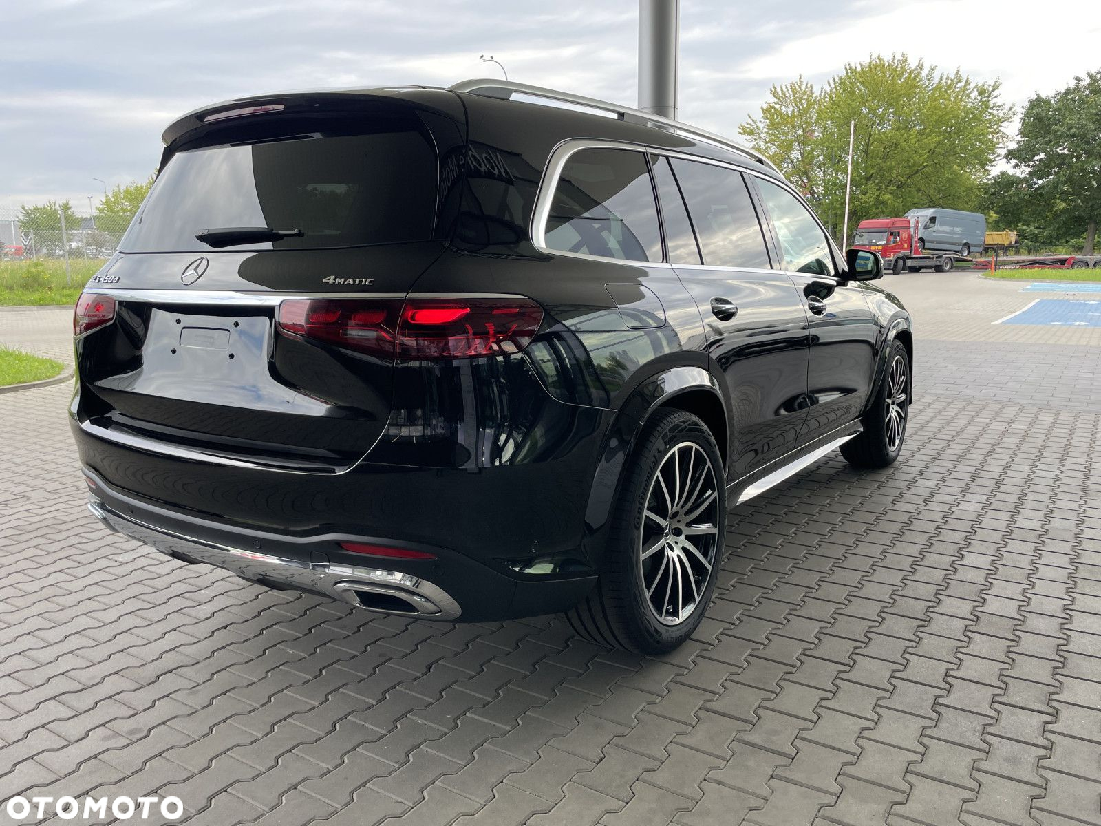Mercedes-Benz GLS - 4