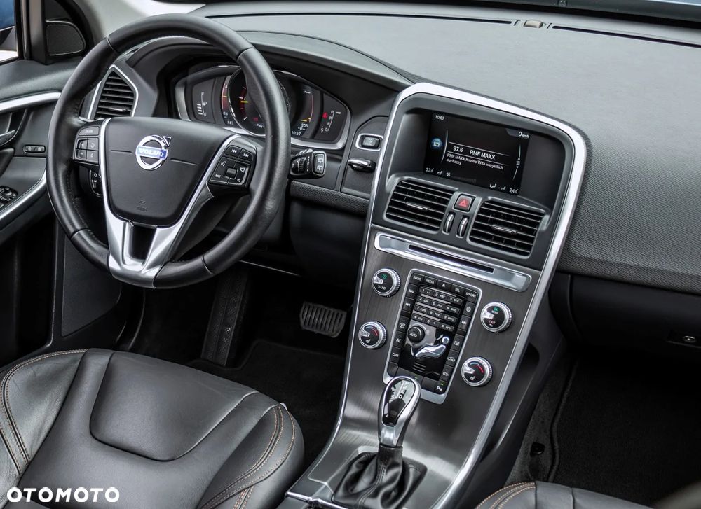 Volvo XC 60 D3 Geartronic Summum - 21