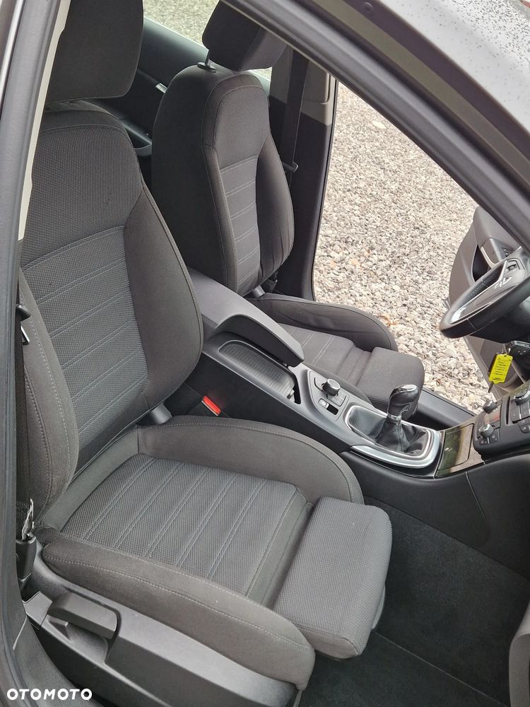 Opel Insignia 2.0 Turbo Sport - 18