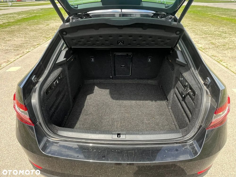 Skoda Superb 2.0 TSI 4x4 L&K DSG - 18