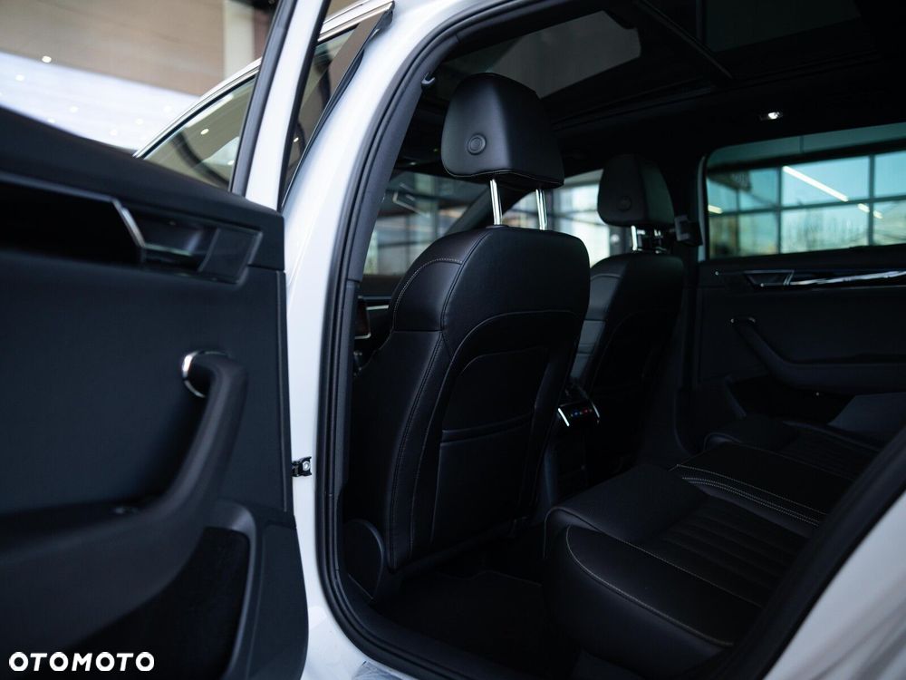 Skoda Superb 2.0 TDI SCR 4x4 L&K DSG - 12