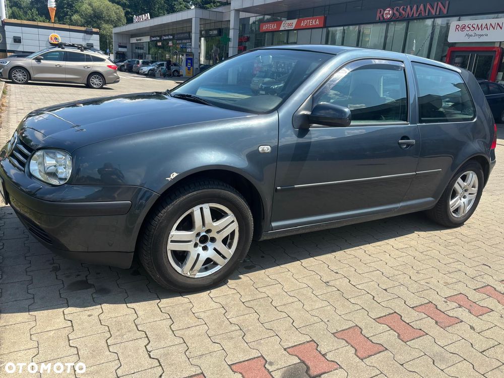Volkswagen Golf 1.6 Comfortline - 9