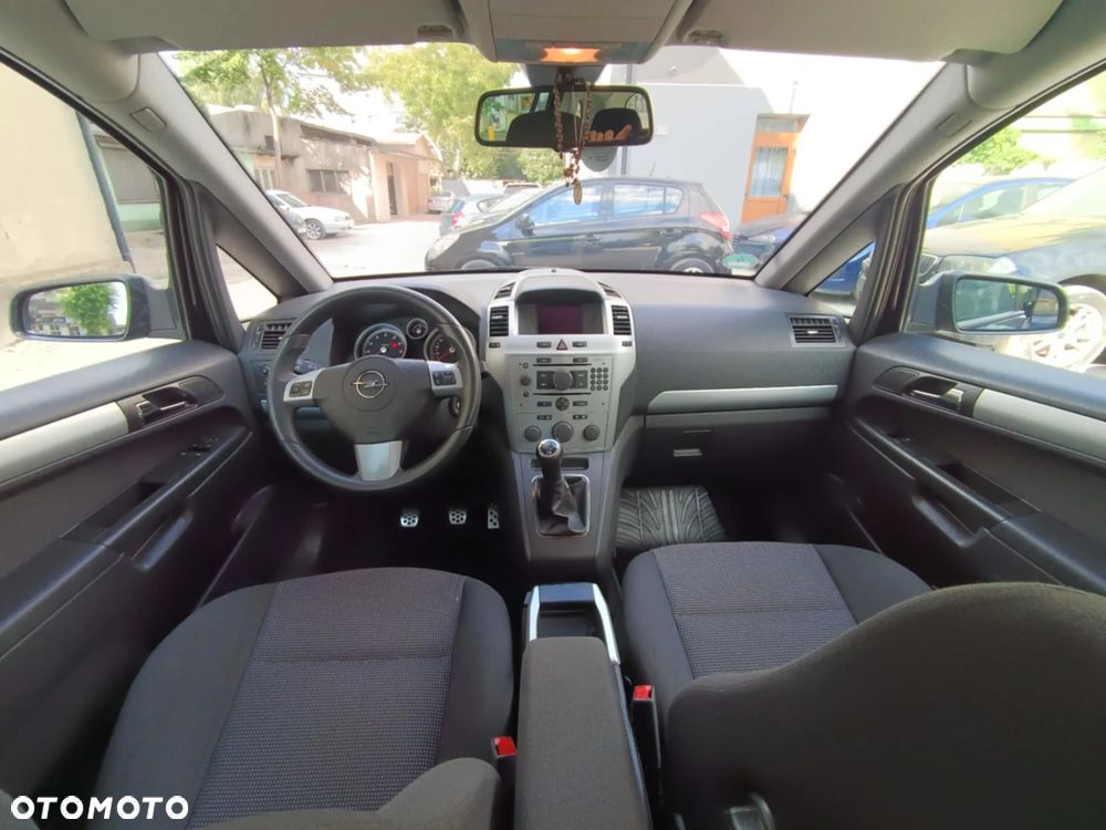 Opel Zafira 1.8 Elegance - 19
