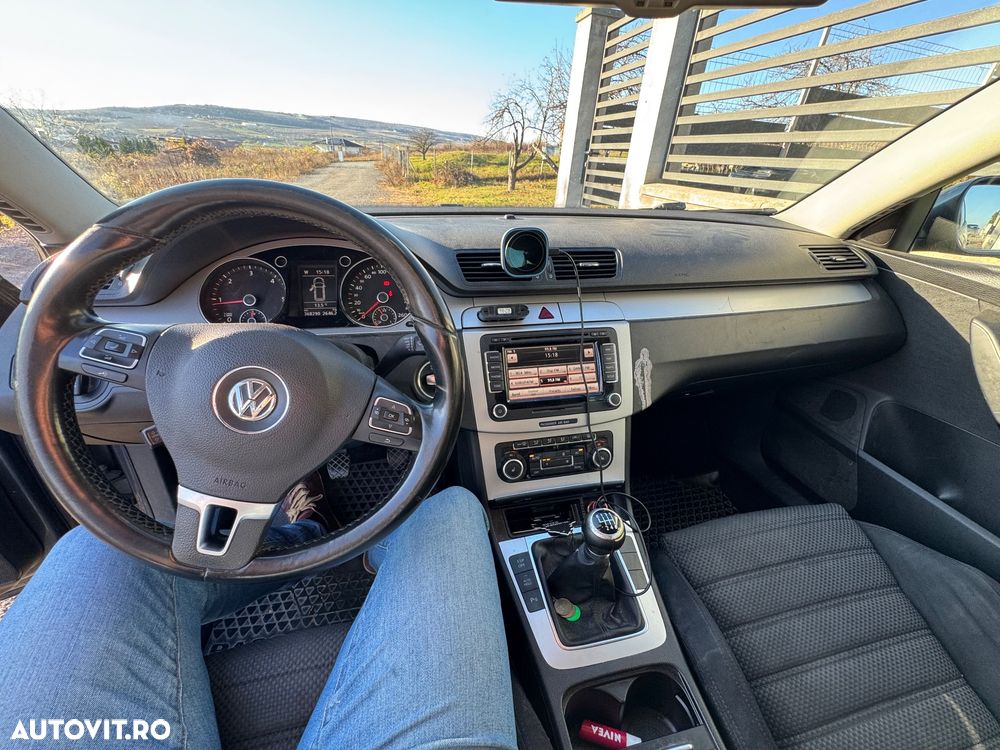 Volkswagen Passat Variant 2.0 TDI Sportline DPF - 4