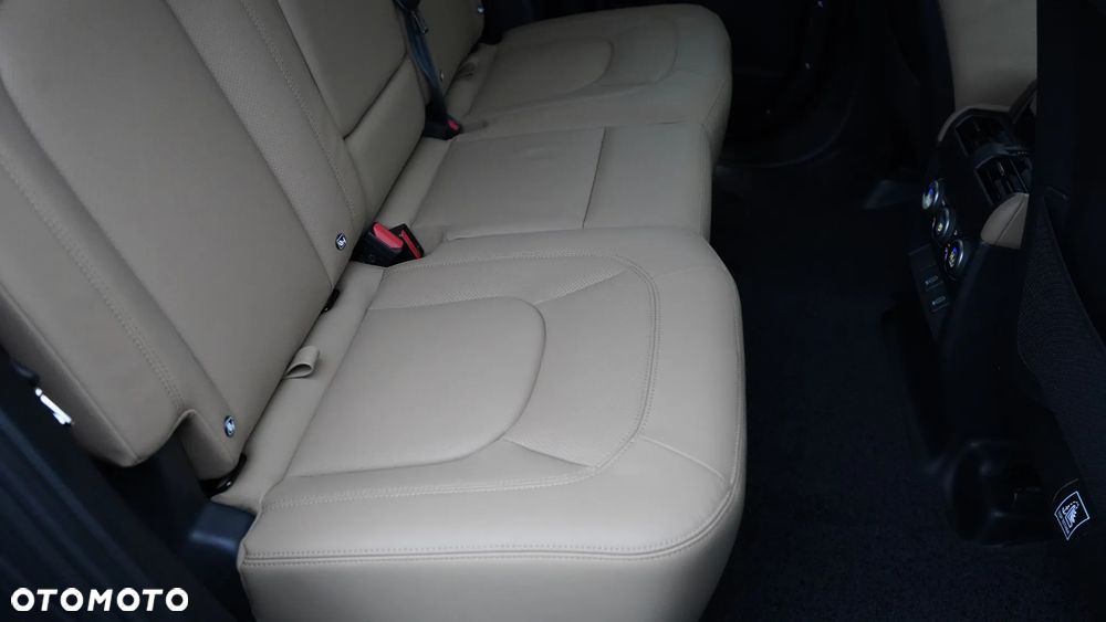 Land Rover Defender 3.0 D350 mHEV X-Dynamic HSE - 27