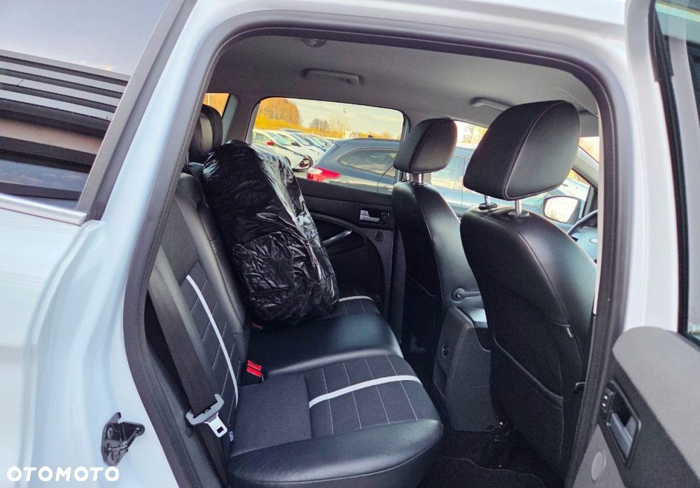 Ford Kuga - 29