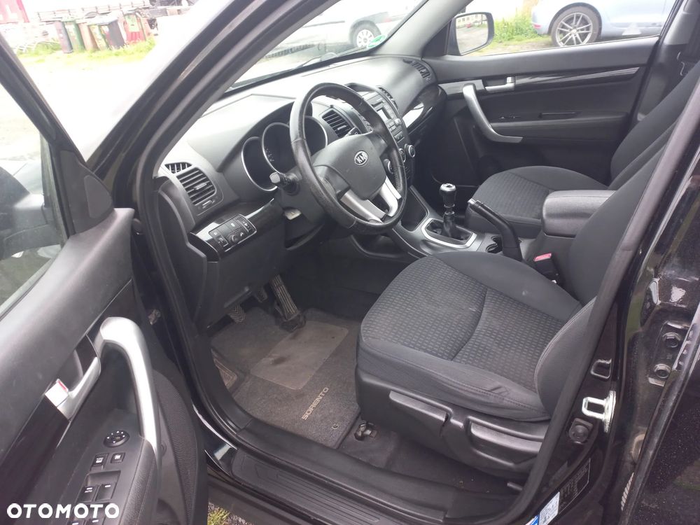 Kia Sorento 2.4 CVVT Attract - 10