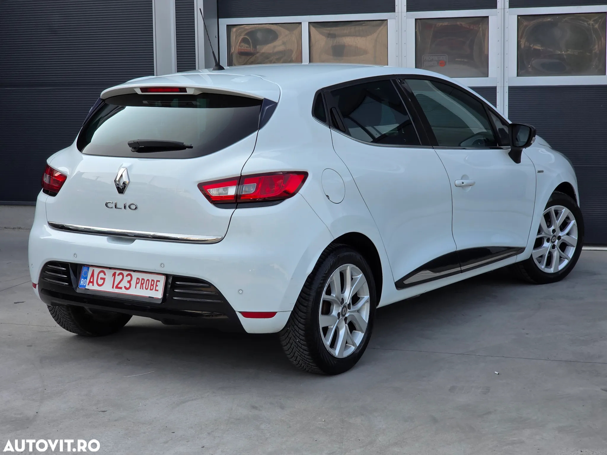 Renault Clio dCi 90 Limited - 4
