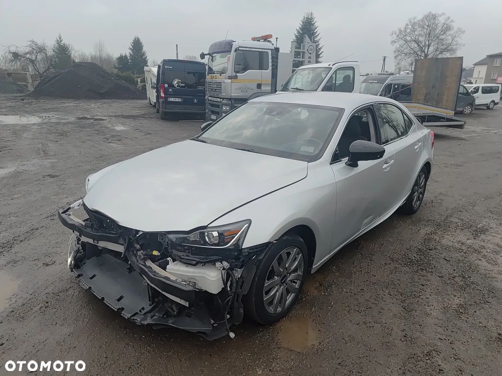 Lexus IS - 23